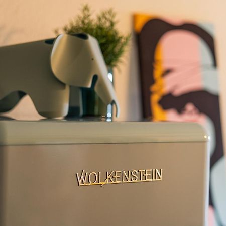 Farbenfrohe Altbauwohnung, Top Ausstattung FDH Exterior photo